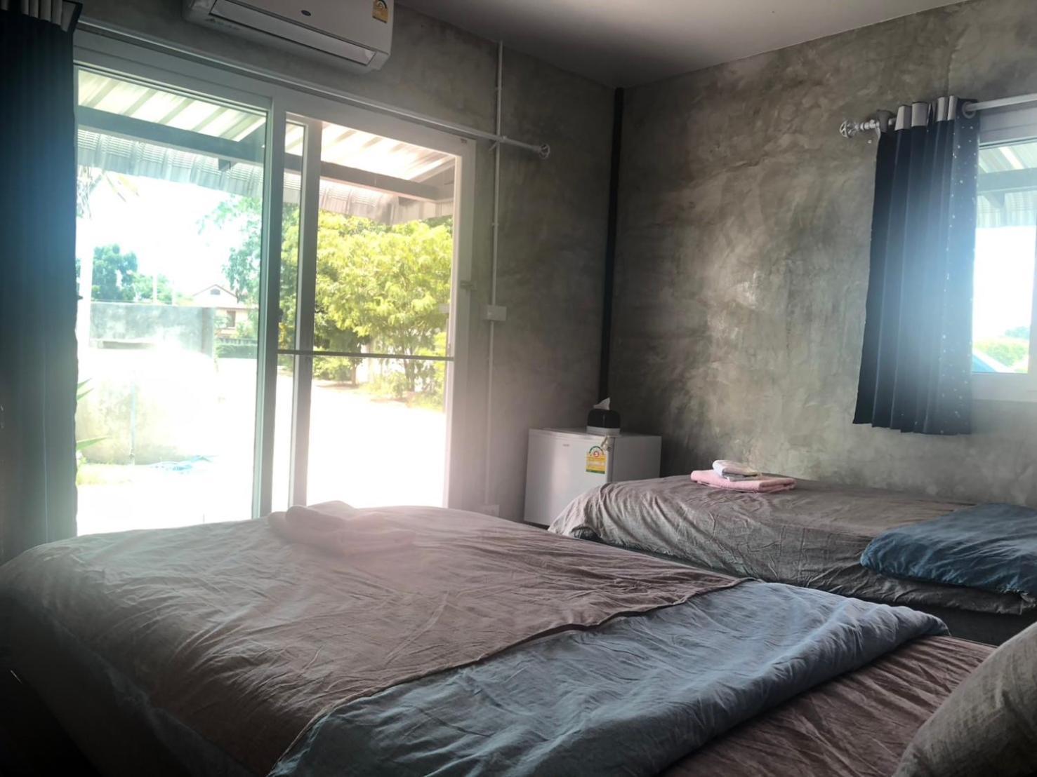 Solarcell Private Homestay - โซล่าเซลล์ไพรเวทโฮมสเตย์ Uthai Thani Exterior foto